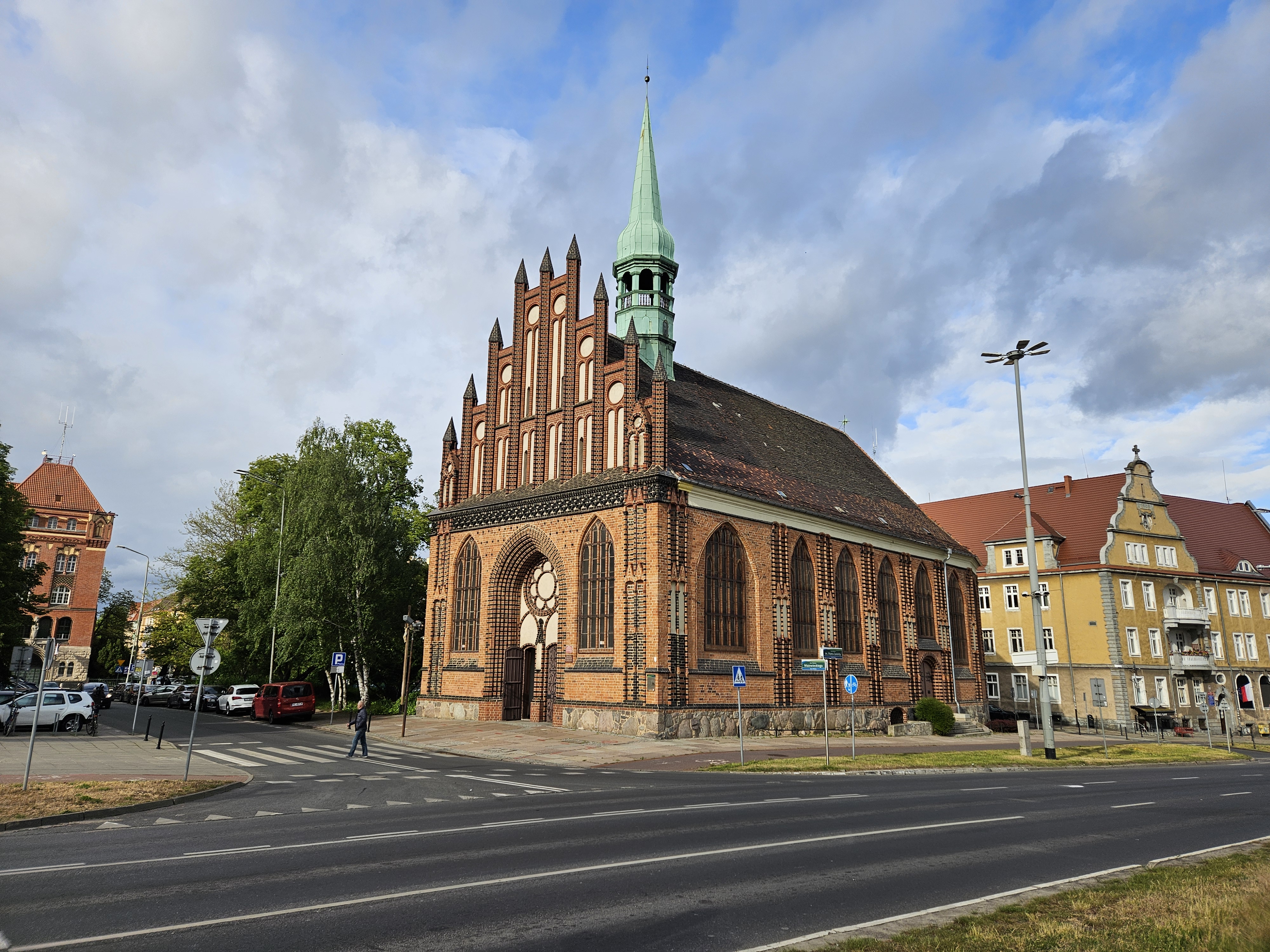 05.Kostol-sv.-Petra-a-Pavla